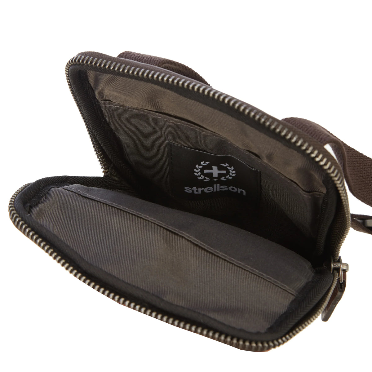 Strellson Brick Lane Brian Shoulderbag XSVZ 1 18 cm - Black