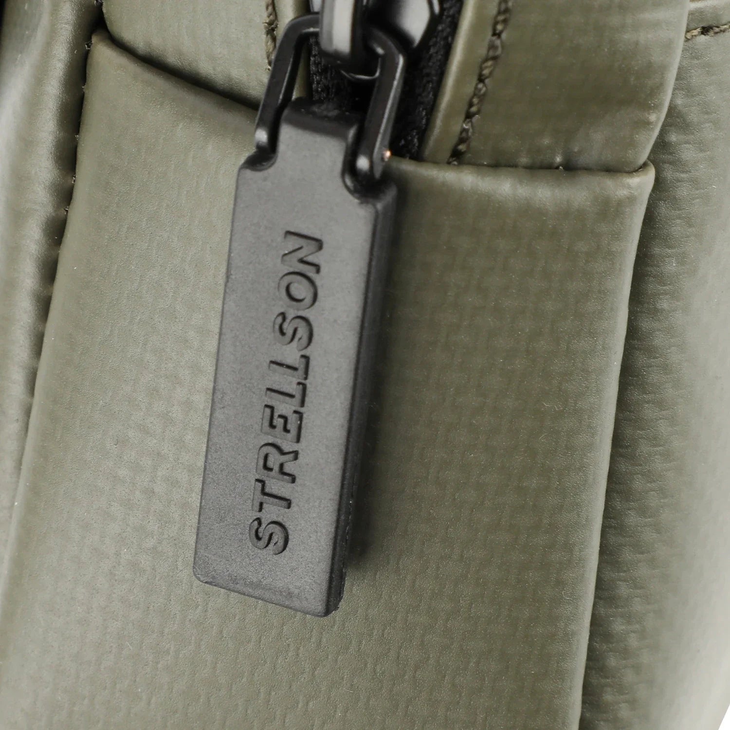 Strellson Stockwell 2.0 Hipbag - robustes Planematerial in Khaki mit Markenlogo