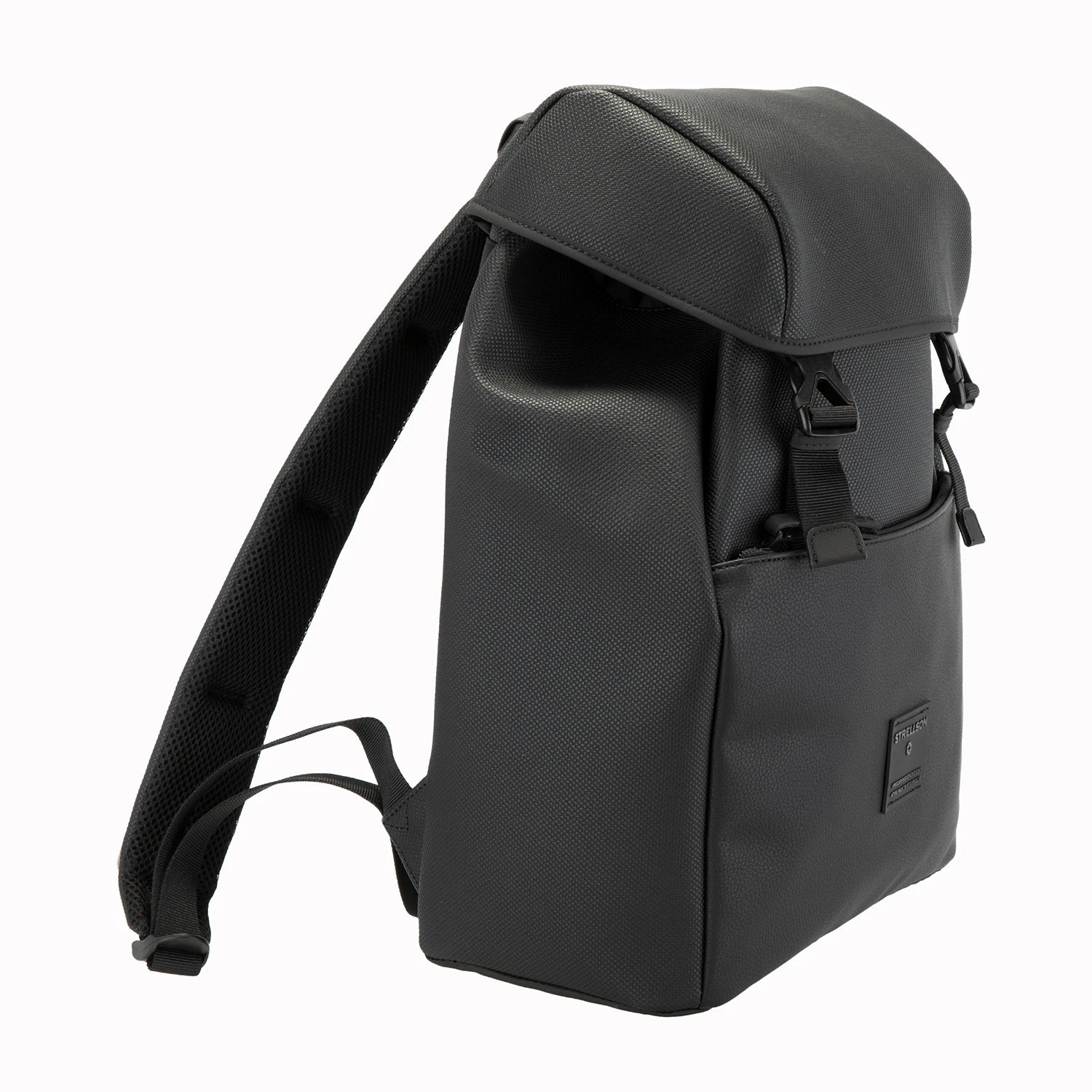Seitenansicht Strellson Westferry Aiden Backpack LVF mit Überschlag und Schnallen