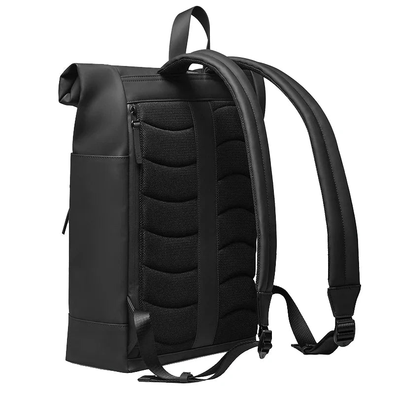 Rückseite Gaston Luga Rullen 13 Zoll Laptop Backpack Latte mit gepolsterten Schulterrieme