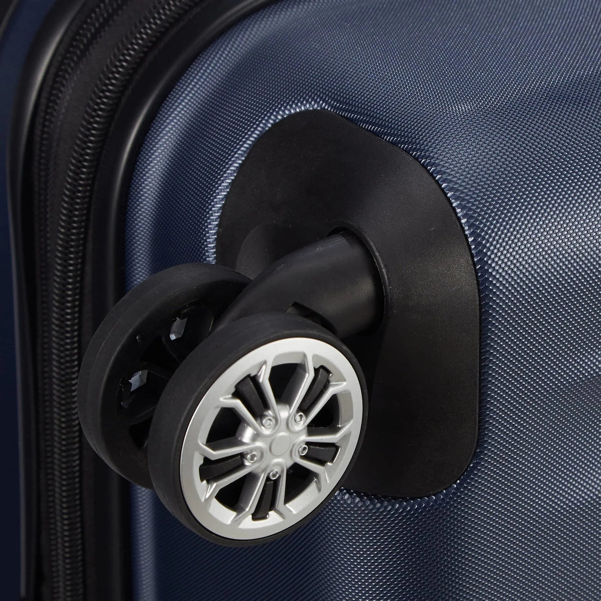 Travelite City 4-Rollen-Trolley 68 cm - anthrazit