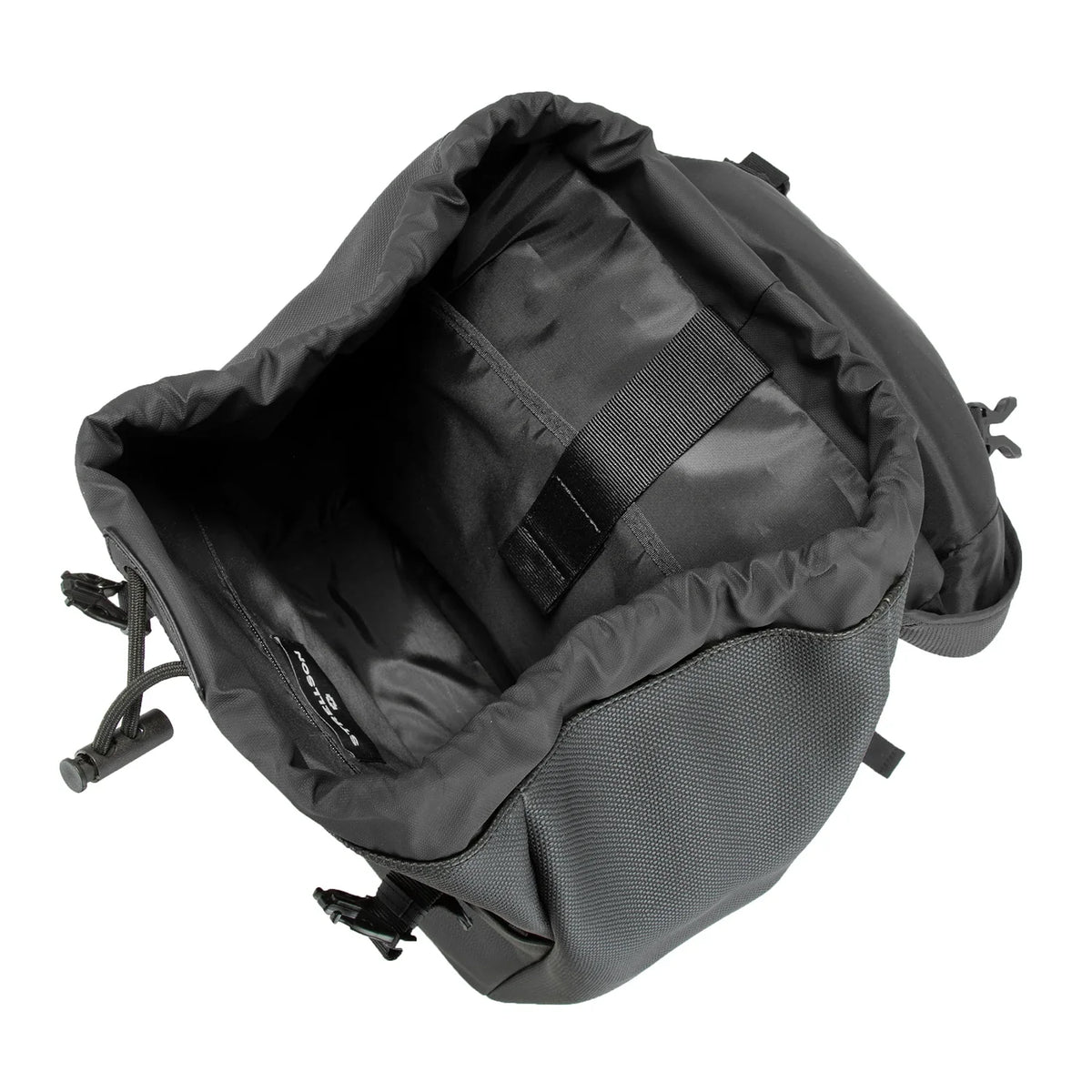 Innenansicht Strellson Westferry Aiden Backpack LVF mit Laptopfach und Reißverschlussfach