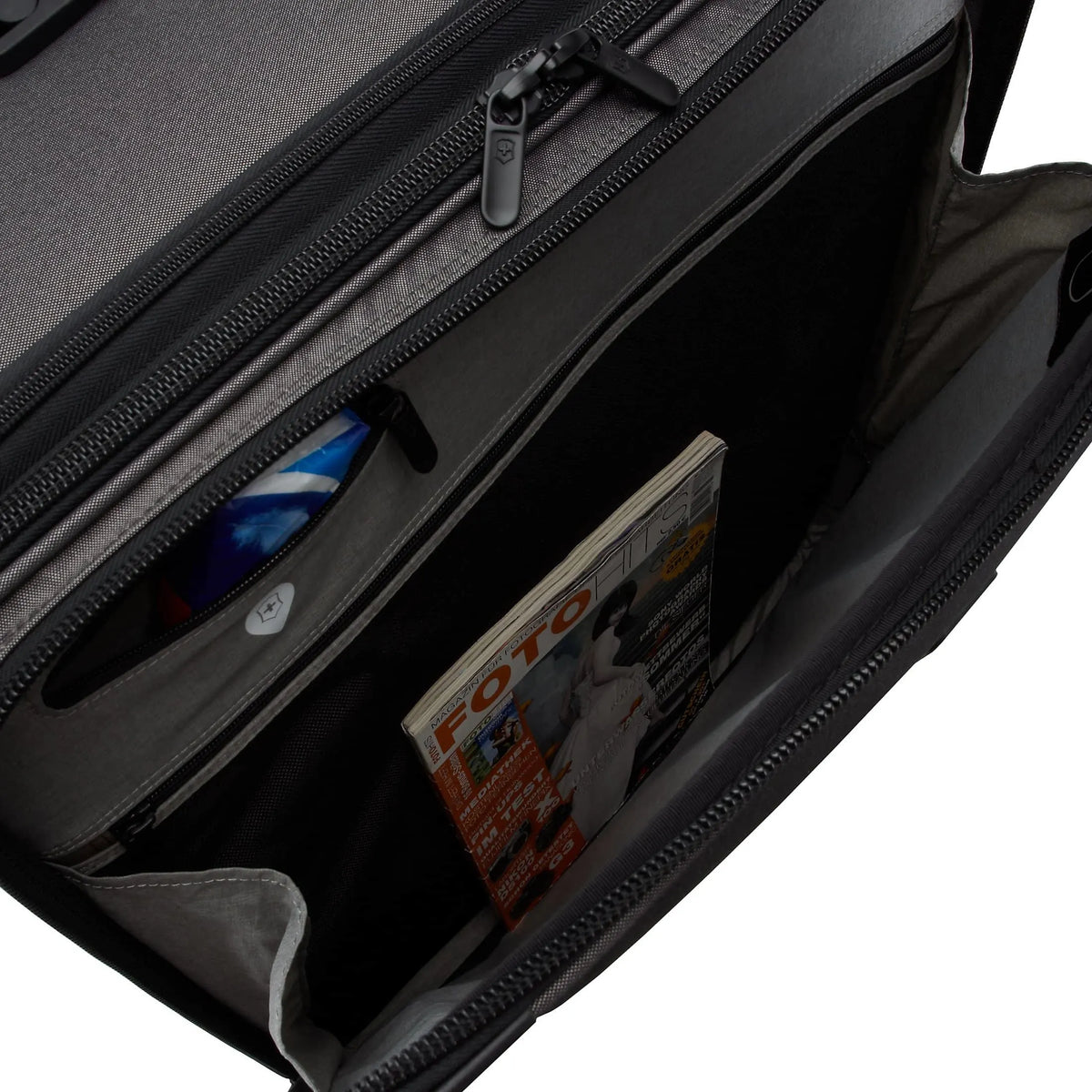 Victorinox Lexicon 2.0 4-Rollen-Trolley 72 cm - grau