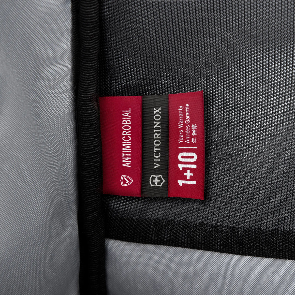 Victorinox Touring 2.0 Commuter Backpack 45 cm - Black