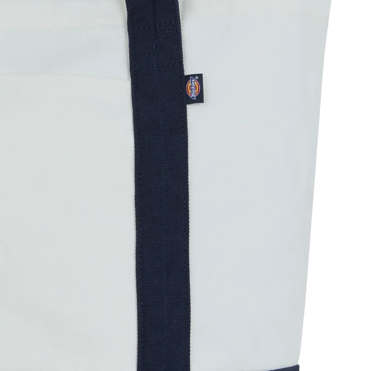 Detailaufnahme des Dickies Logos auf der Canvas Tote in Night Sky