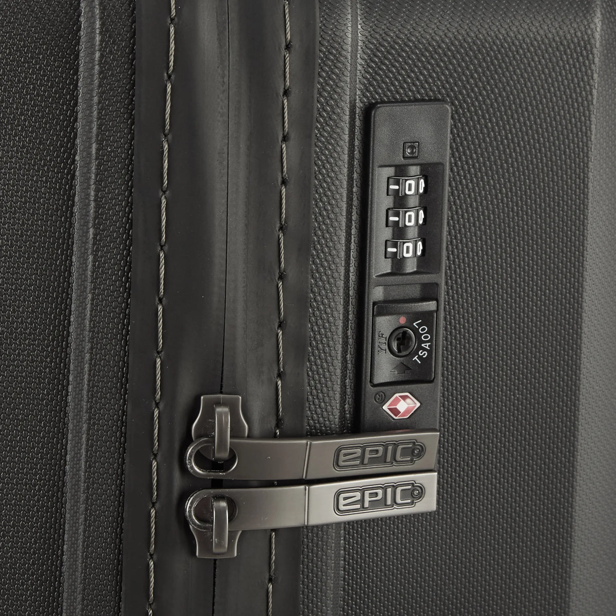 EPIC Phantom SL 4-Rollen Trolley 66 cm - Phantom Black
