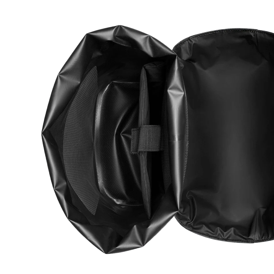 Gaston Luga Lightweight DuoSeal Flap Backpack 14" 47 cm - Black
