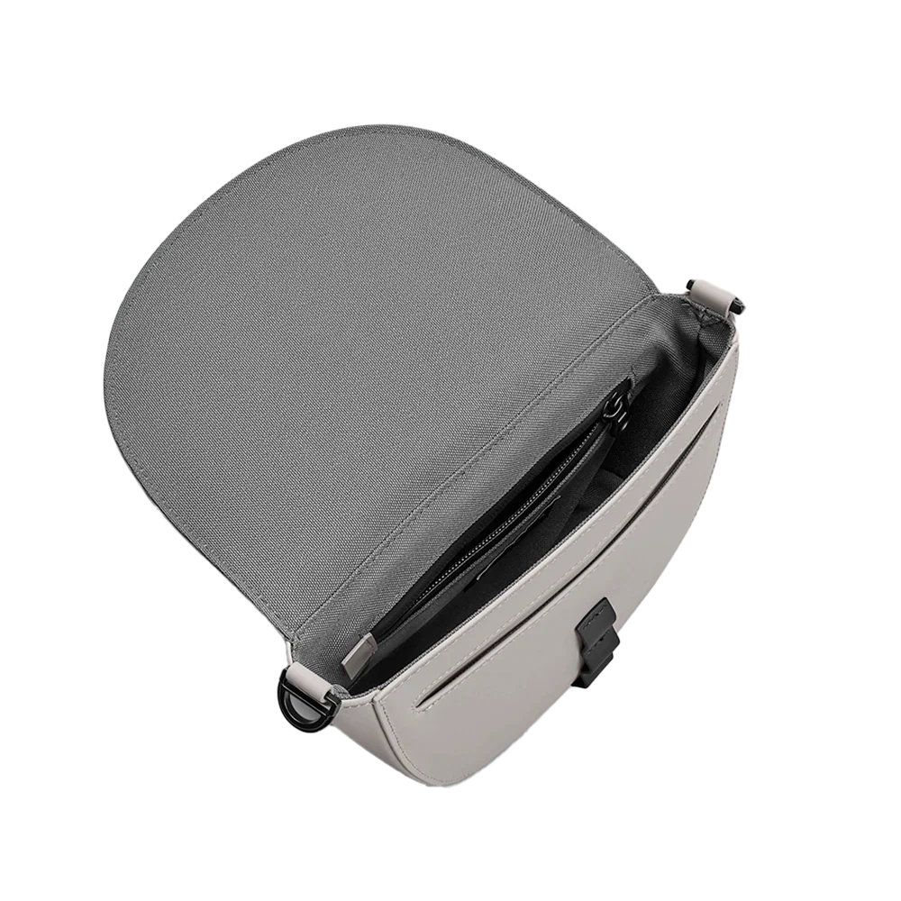 Innenraum Gaston Luga Spläsh Moon Crossbody Bag 21 cm – praktische Fächer